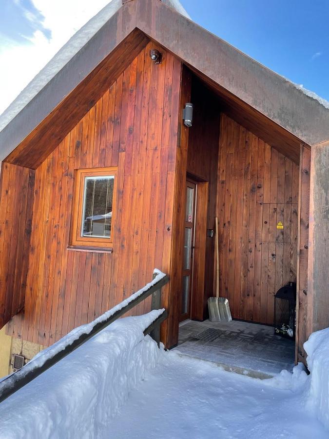 Garage Harrachov Apartment Exterior photo